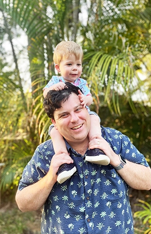 A profile photo of Ben Demeyere with his son